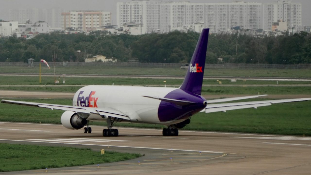 FedEx Cargo Plane